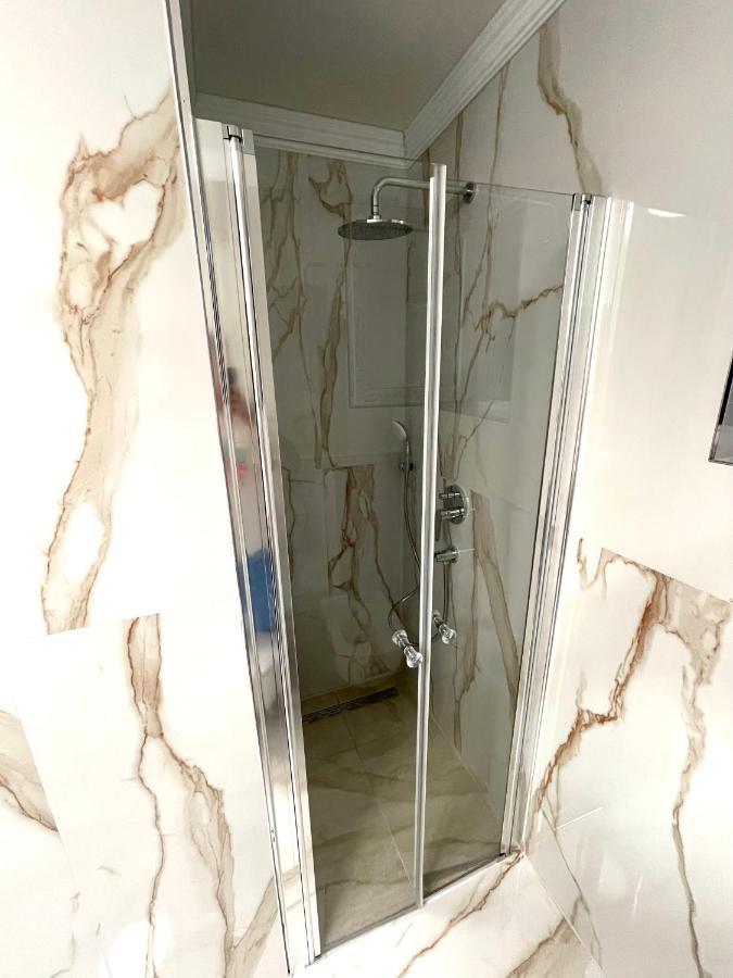 Apartman Nela Lejlighed Poreč Eksteriør billede